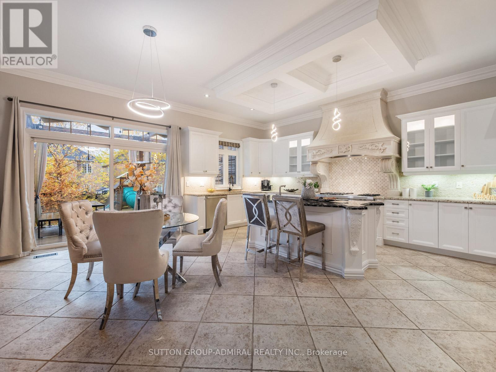 232 Luca Avenue, Vaughan, Ontario  L6A 0X3 - Photo 9 - N12501812