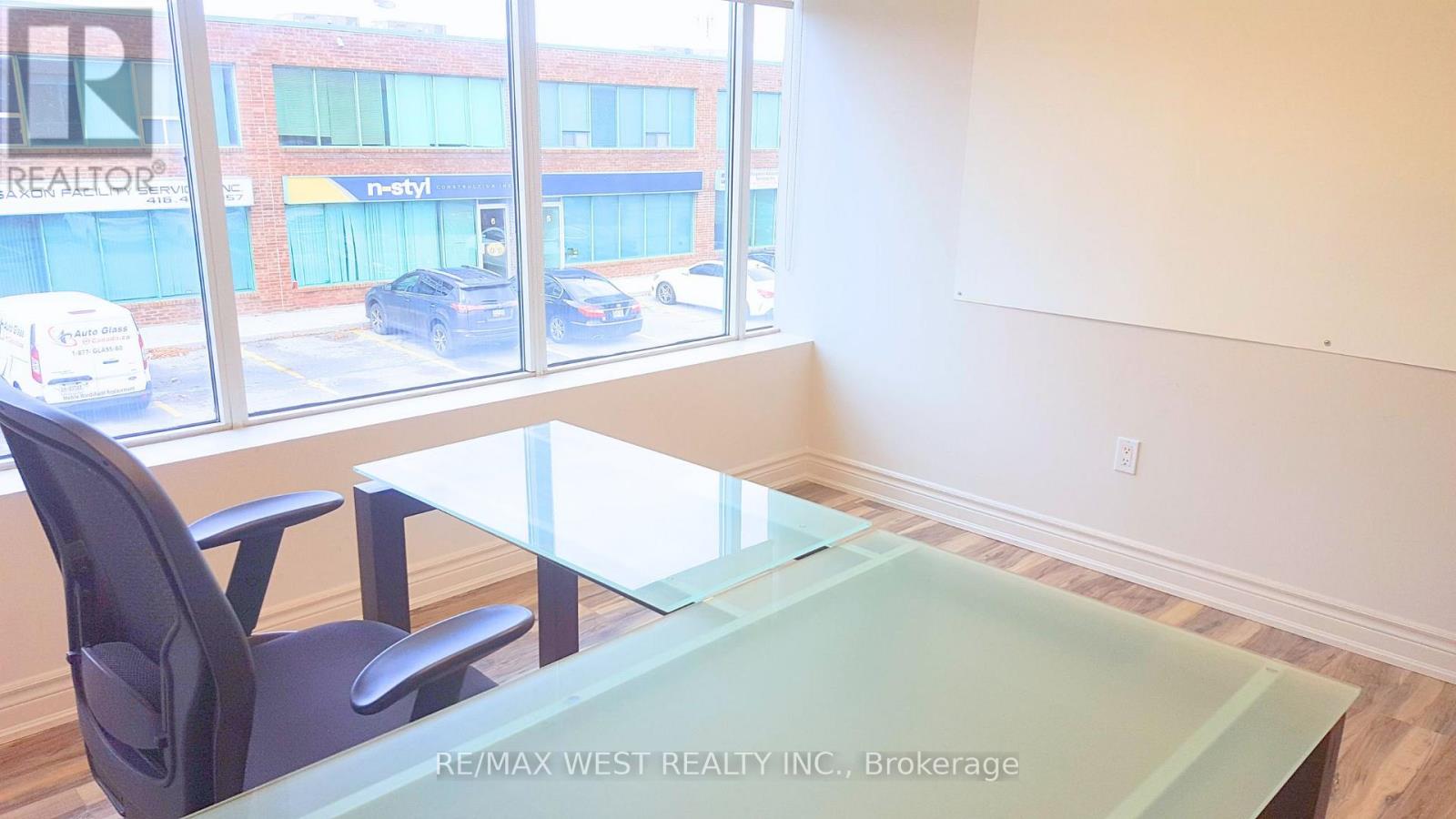 17 - 115 Woodstream Boulevard, Vaughan, Ontario  L4L 8K5 - Photo 5 - N12501824