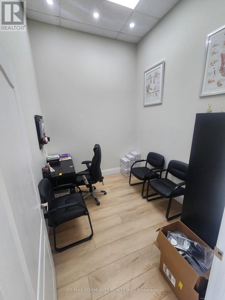 72 - 20 New Delhi Drive, Markham, Ontario  L3S 0B5 - Photo 2 - N12501908