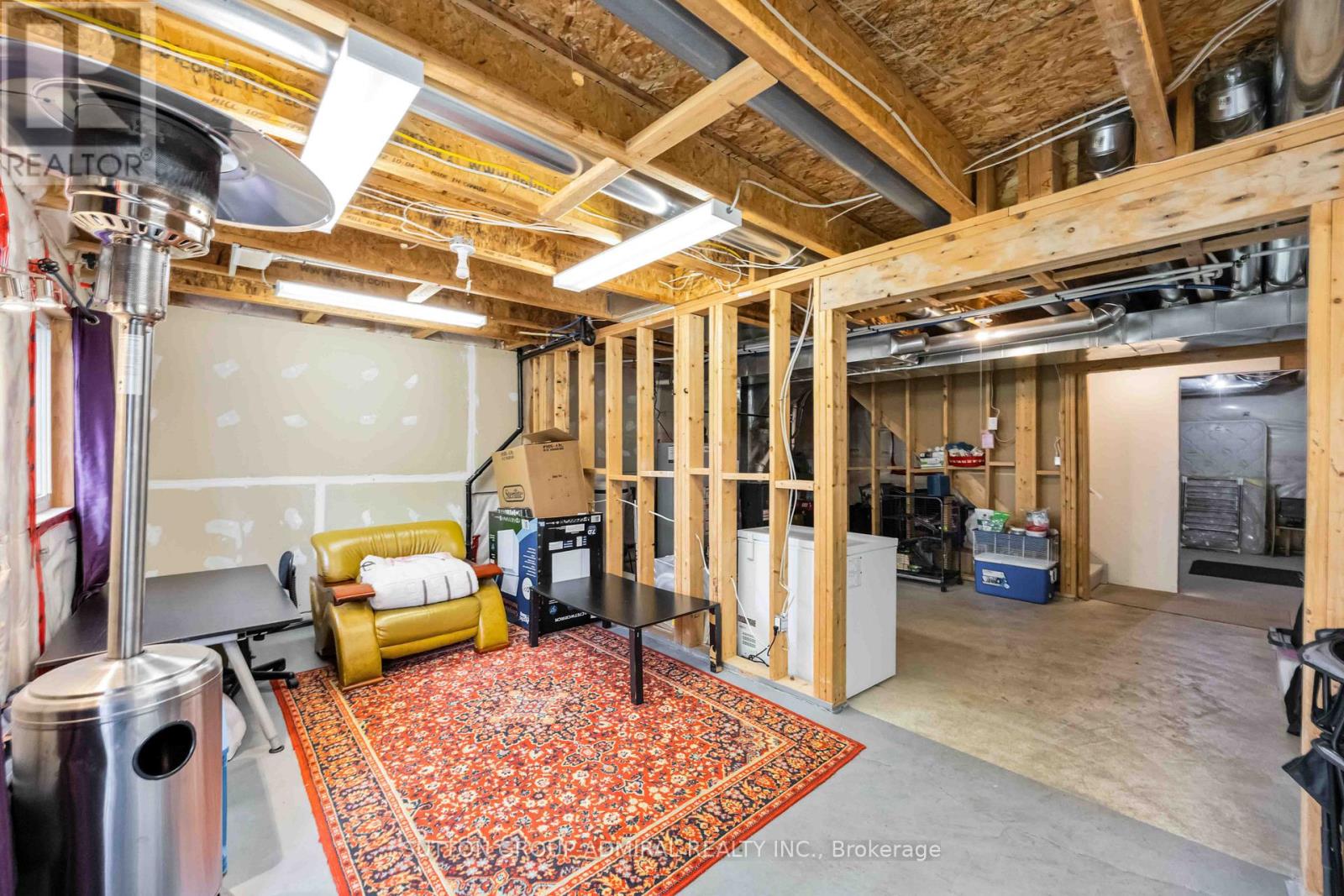 135 Armstrong Crescent, Bradford West Gwillimbury (Bradford), Ontario  L3Z 0L3 - Photo 43 - N12501930