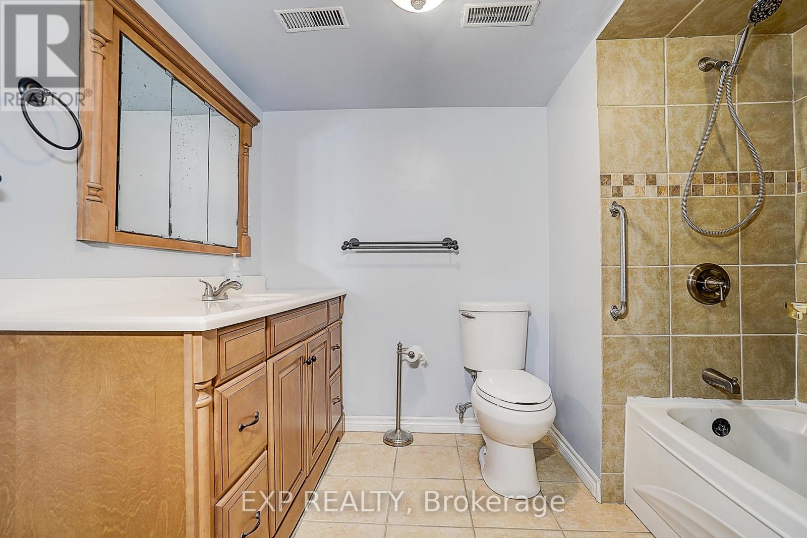 8327 Old Homestead Road, Georgina, Ontario  L0E 1N0 - Photo 29 - N12501948