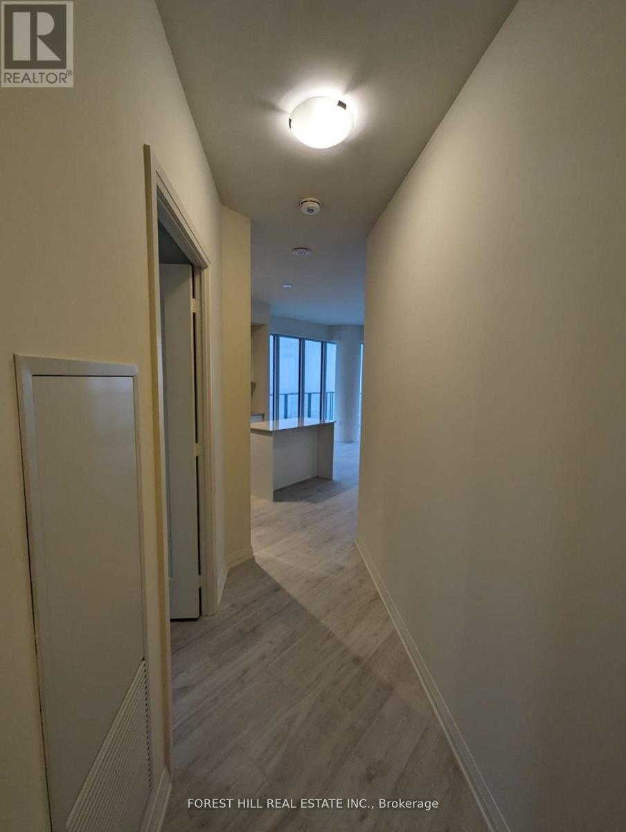 1821 - 9000 Jane Street, Vaughan, Ontario  L4K 0M6 - Photo 3 - N12501968