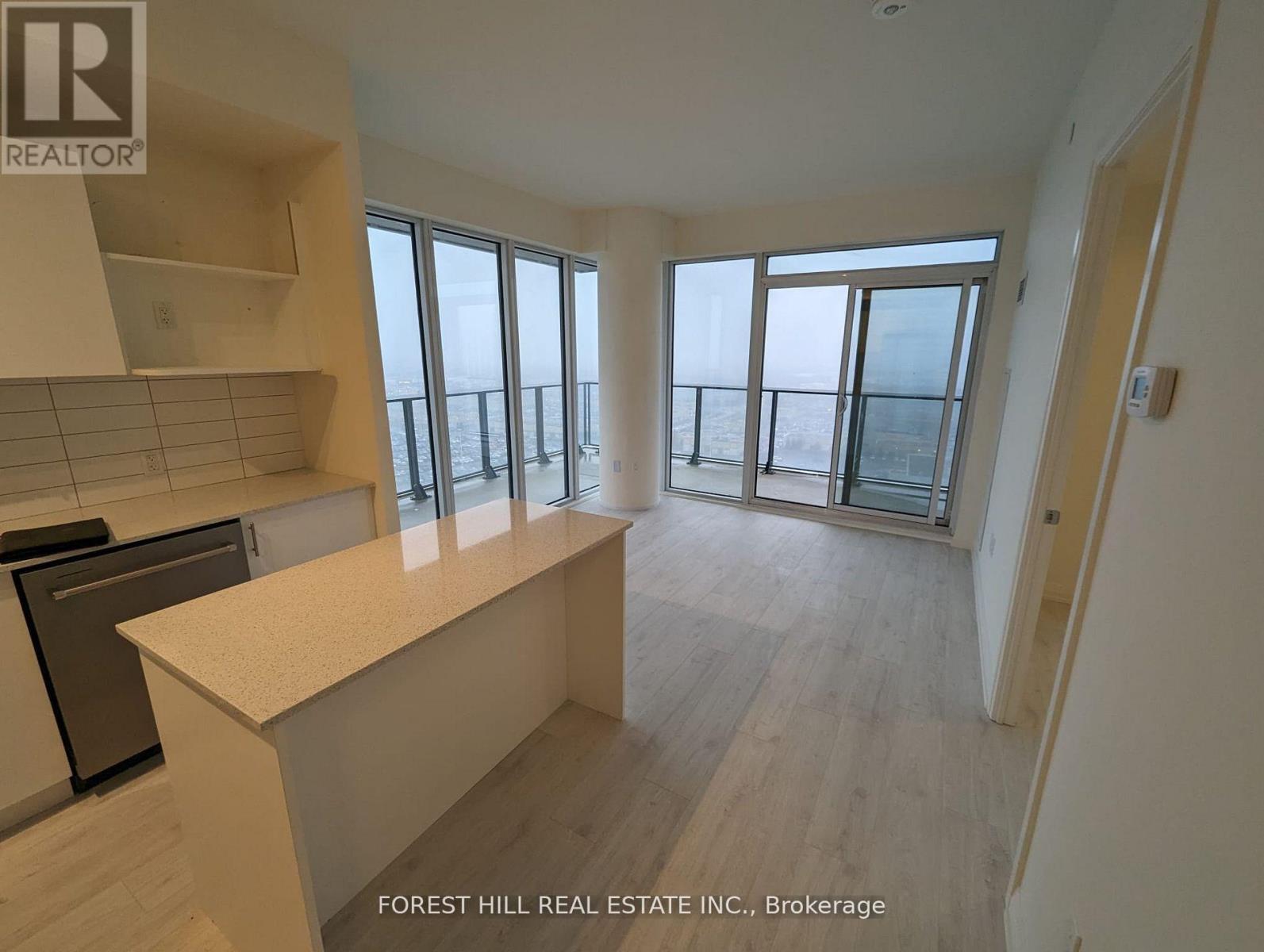 1821 - 9000 Jane Street, Vaughan, Ontario  L4K 0M6 - Photo 4 - N12501968