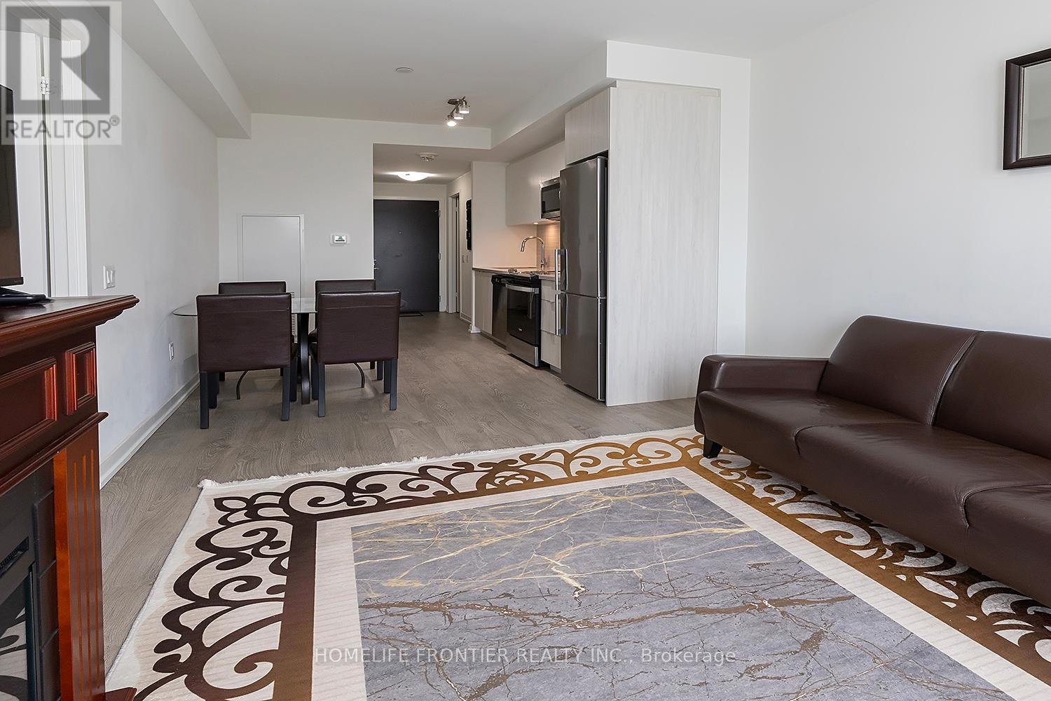 210w - 3 Rosewater Street, Richmond Hill, Ontario  L4K 5T6 - Photo 6 - N12501980