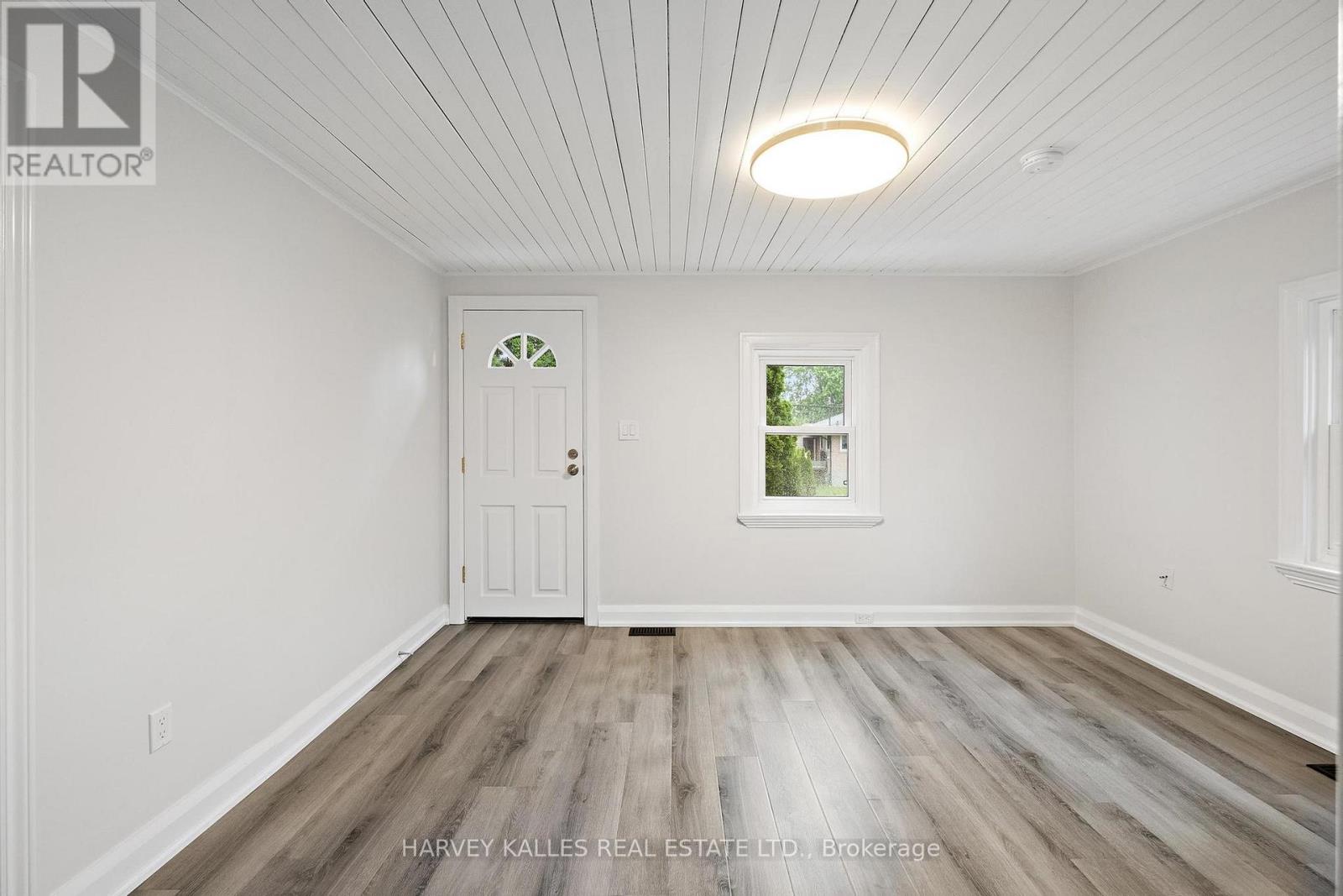 158 Ruggles Avenue, Richmond Hill, Ontario  L4C 1Y4 - Photo 10 - N12502010