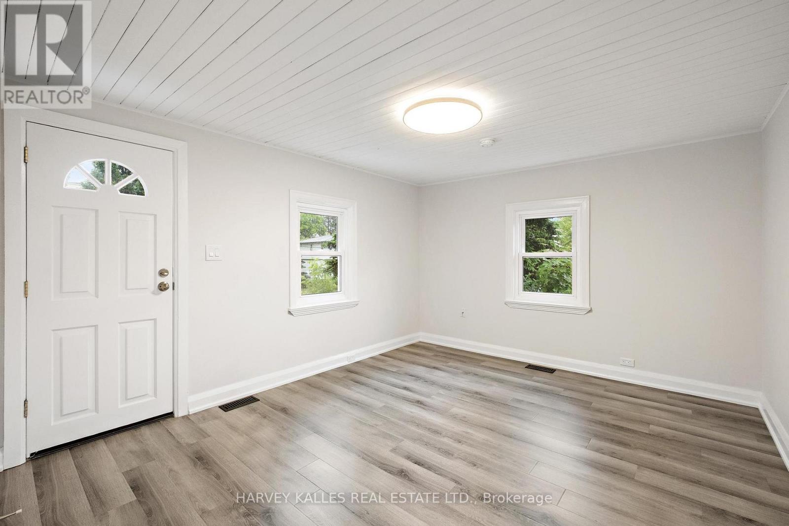 158 Ruggles Avenue, Richmond Hill, Ontario  L4C 1Y4 - Photo 11 - N12502010