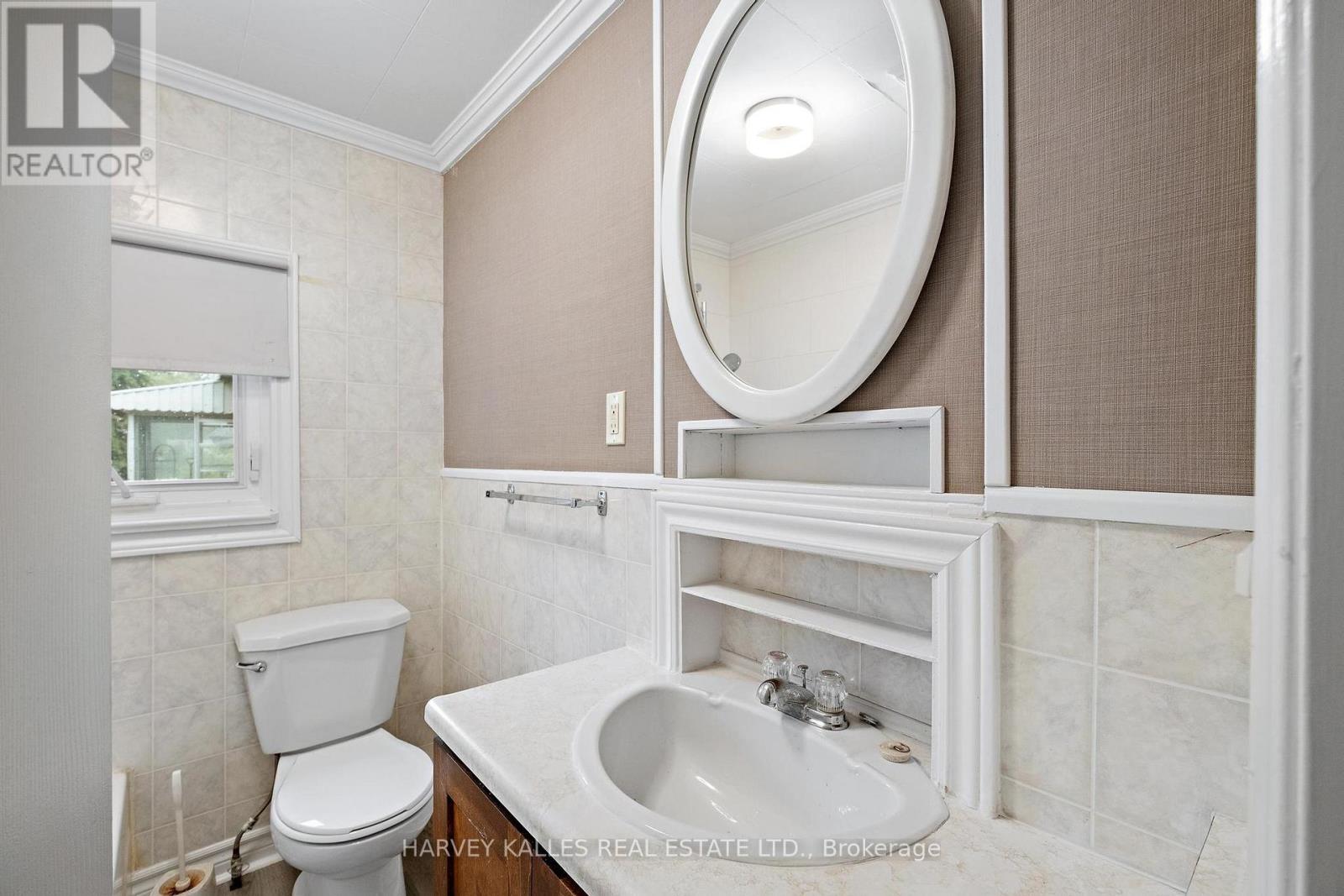 158 Ruggles Avenue, Richmond Hill, Ontario  L4C 1Y4 - Photo 16 - N12502010