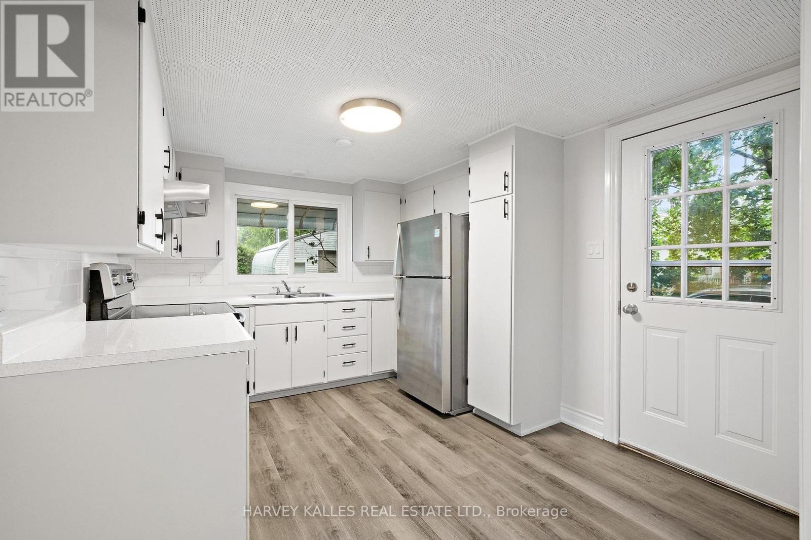 158 Ruggles Avenue, Richmond Hill, Ontario  L4C 1Y4 - Photo 18 - N12502010