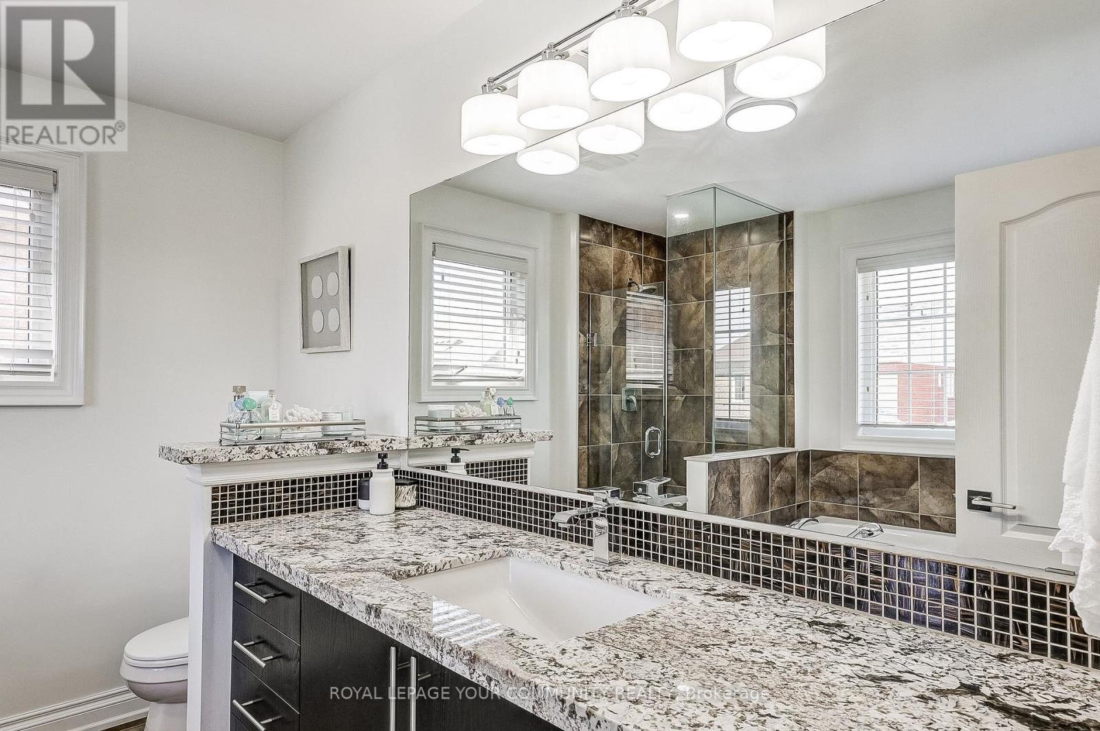 2 Green Darner Trail, Bradford West Gwillimbury (Bradford), Ontario  L3Z 0M1 - Photo 18 - N12502022