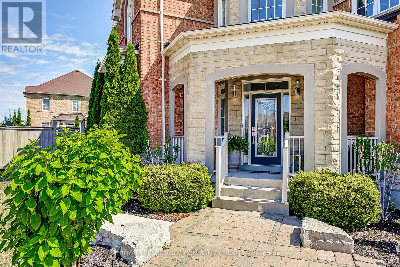 2 Green Darner Trail, Bradford West Gwillimbury (Bradford), Ontario  L3Z 0M1 - Photo 2 - N12502022