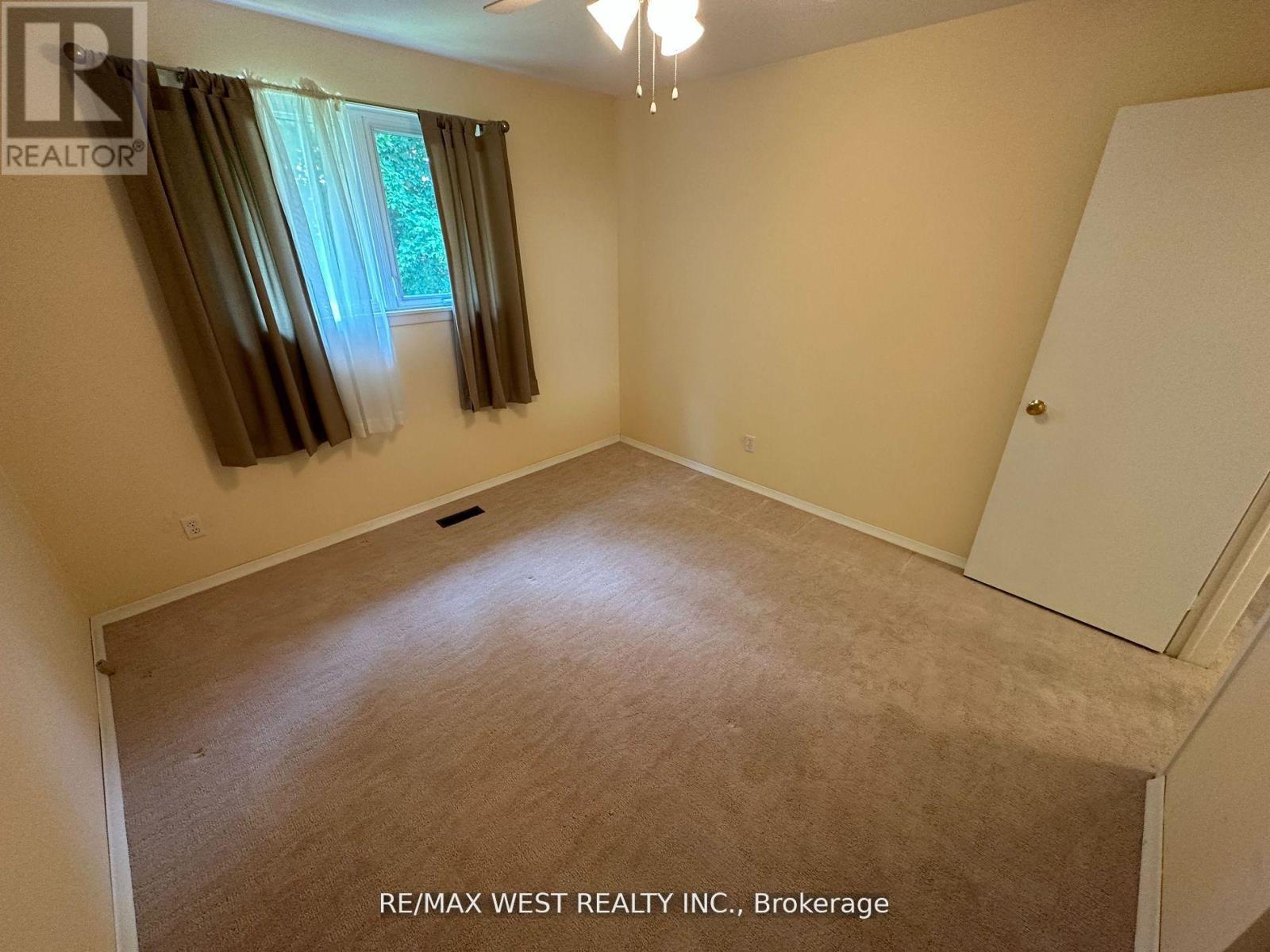 15 Tracey Drive, New Tecumseth, Ontario  L9R 1M2 - Photo 11 - N12502026