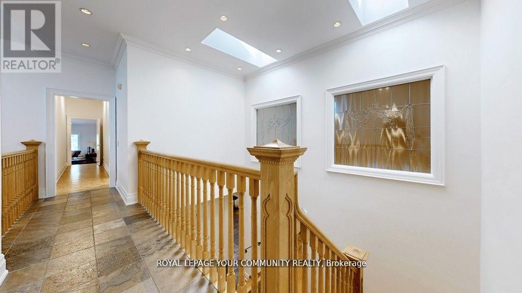 43 Denham Drive, Richmond Hill, Ontario  L4C 6H7 - Photo 22 - N12502032