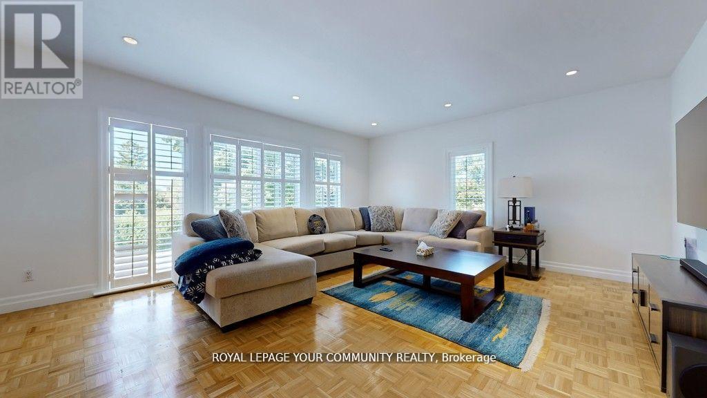 43 Denham Drive, Richmond Hill, Ontario  L4C 6H7 - Photo 31 - N12502032