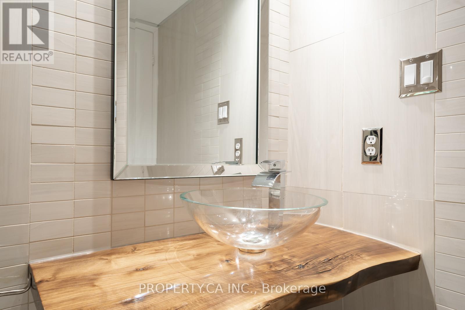 303 - 399 South Park Road, Markham, Ontario  L3T 0B8 - Photo 26 - N12502078