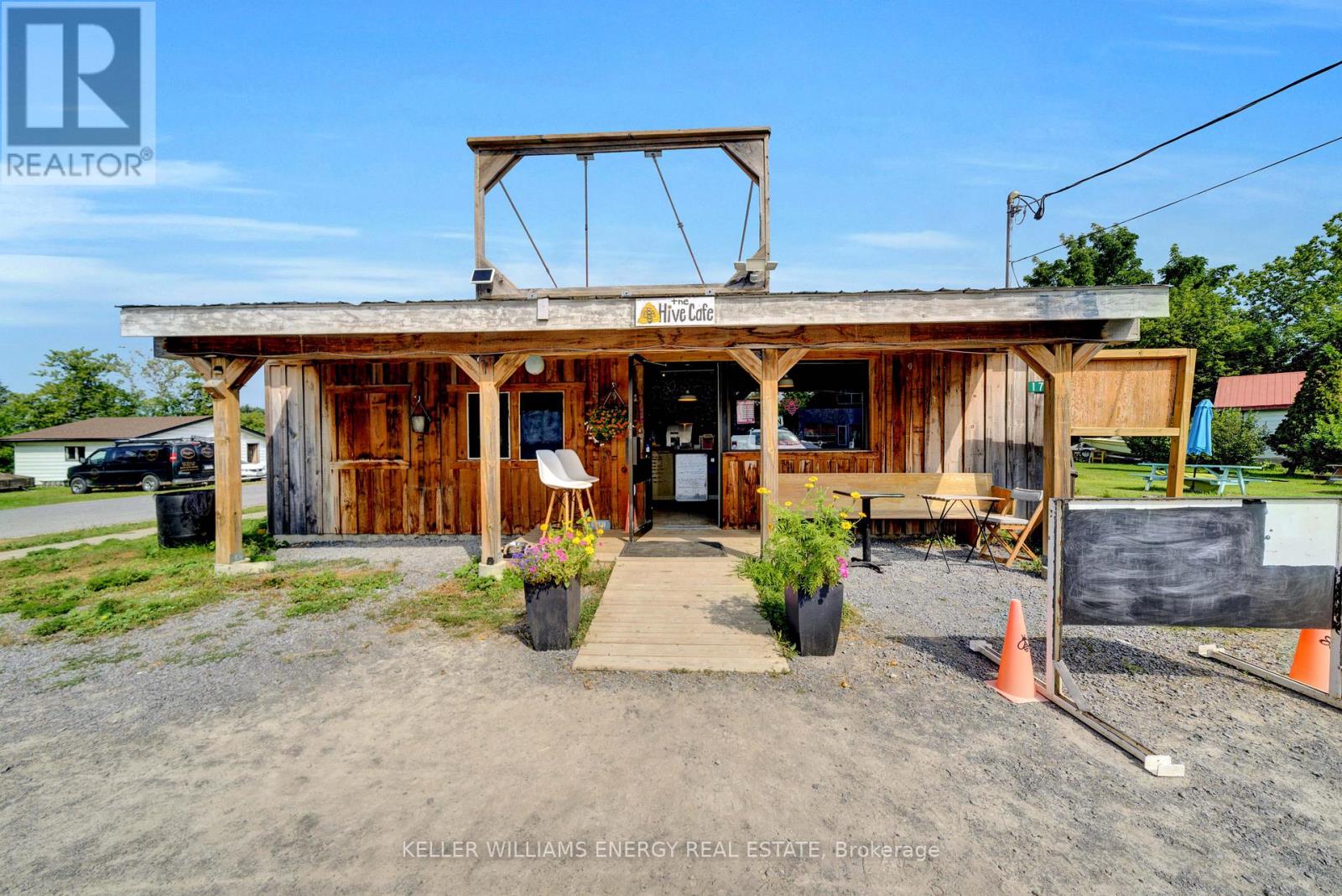 171 County Road 29, Prince Edward County, Ontario K0K 1X0 - Photo 3 - X12502150