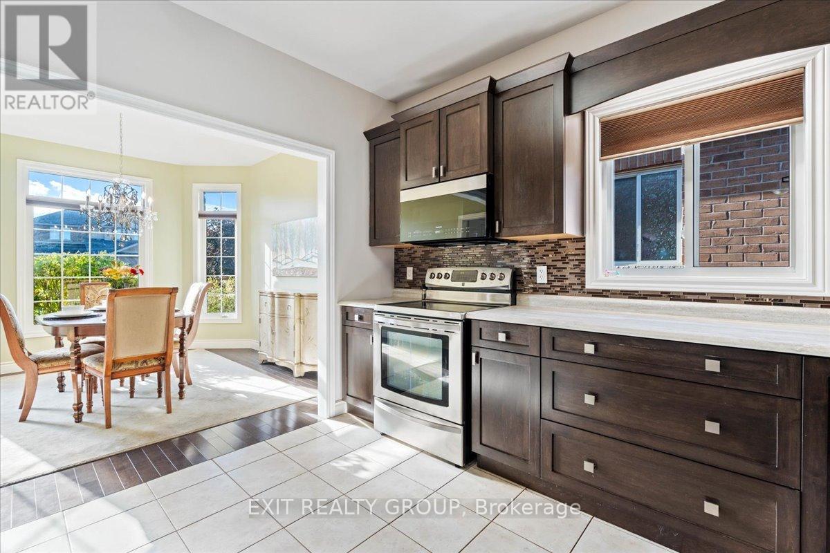 14 Cavendish Drive, Belleville, Ontario K8N 0C2 - Photo 10 - X12502170