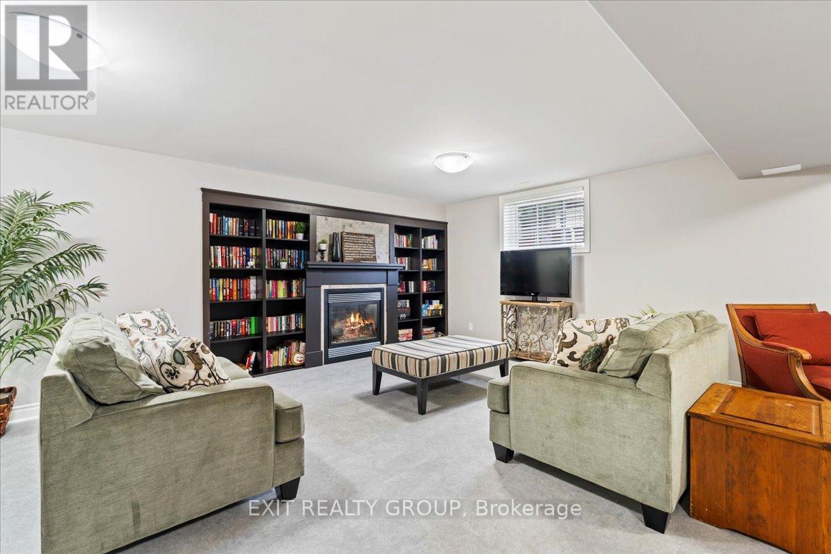 14 Cavendish Drive, Belleville, Ontario K8N 0C2 - Photo 26 - X12502170