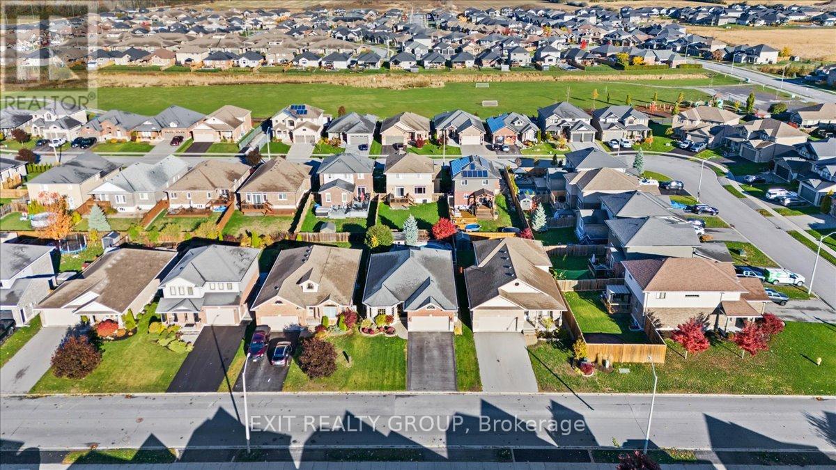 14 Cavendish Drive, Belleville, Ontario K8N 0C2 - Photo 35 - X12502170