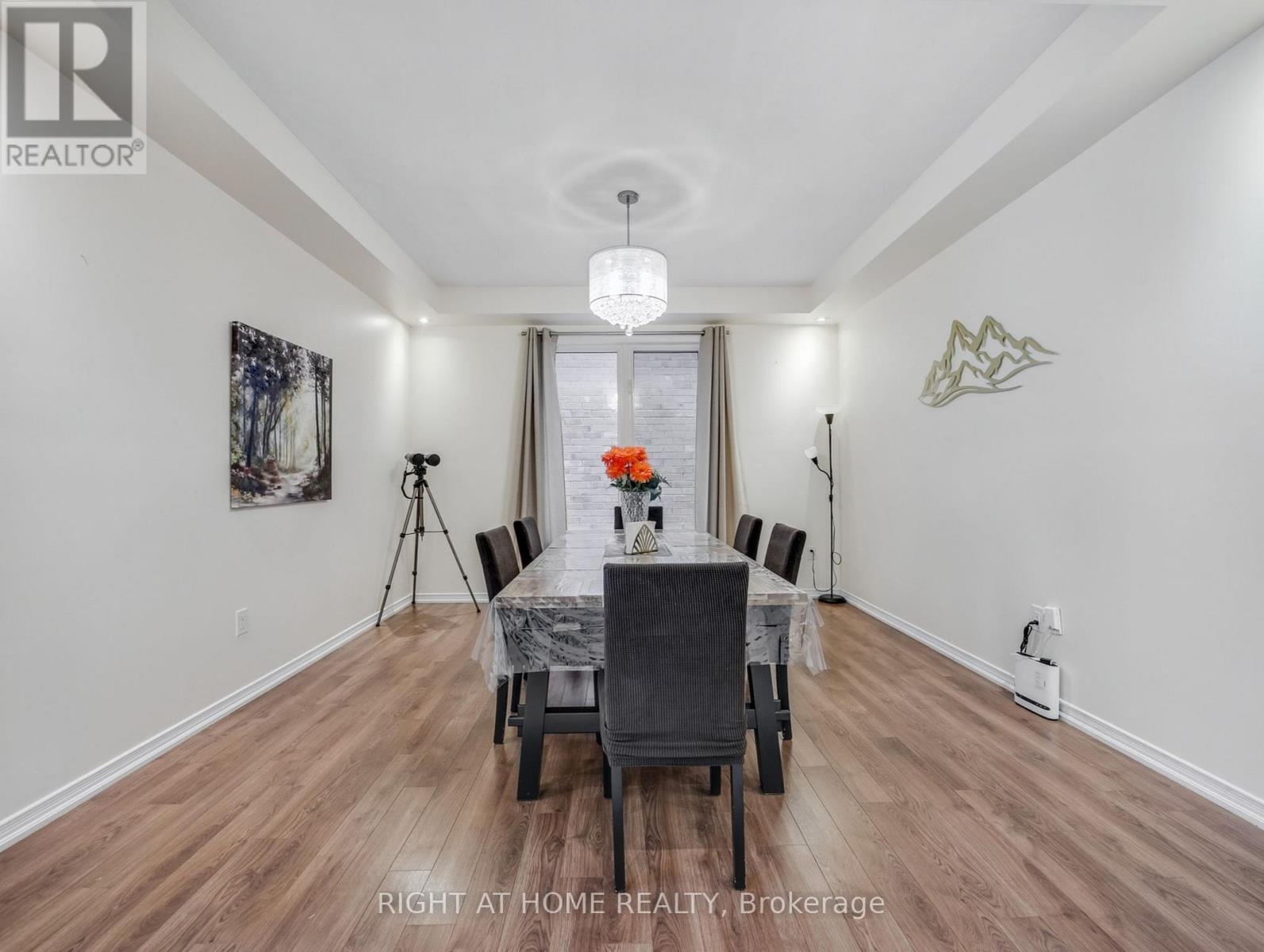 51 Cheevers Road, Brantford, Ontario  N3T 0K3 - Photo 16 - X12467419