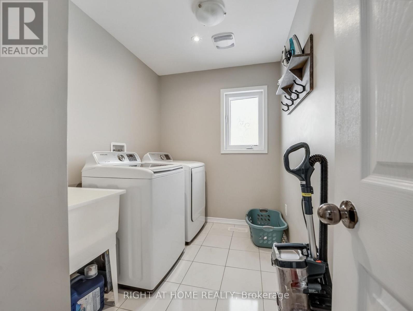 51 Cheevers Road, Brantford, Ontario  N3T 0K3 - Photo 36 - X12467419