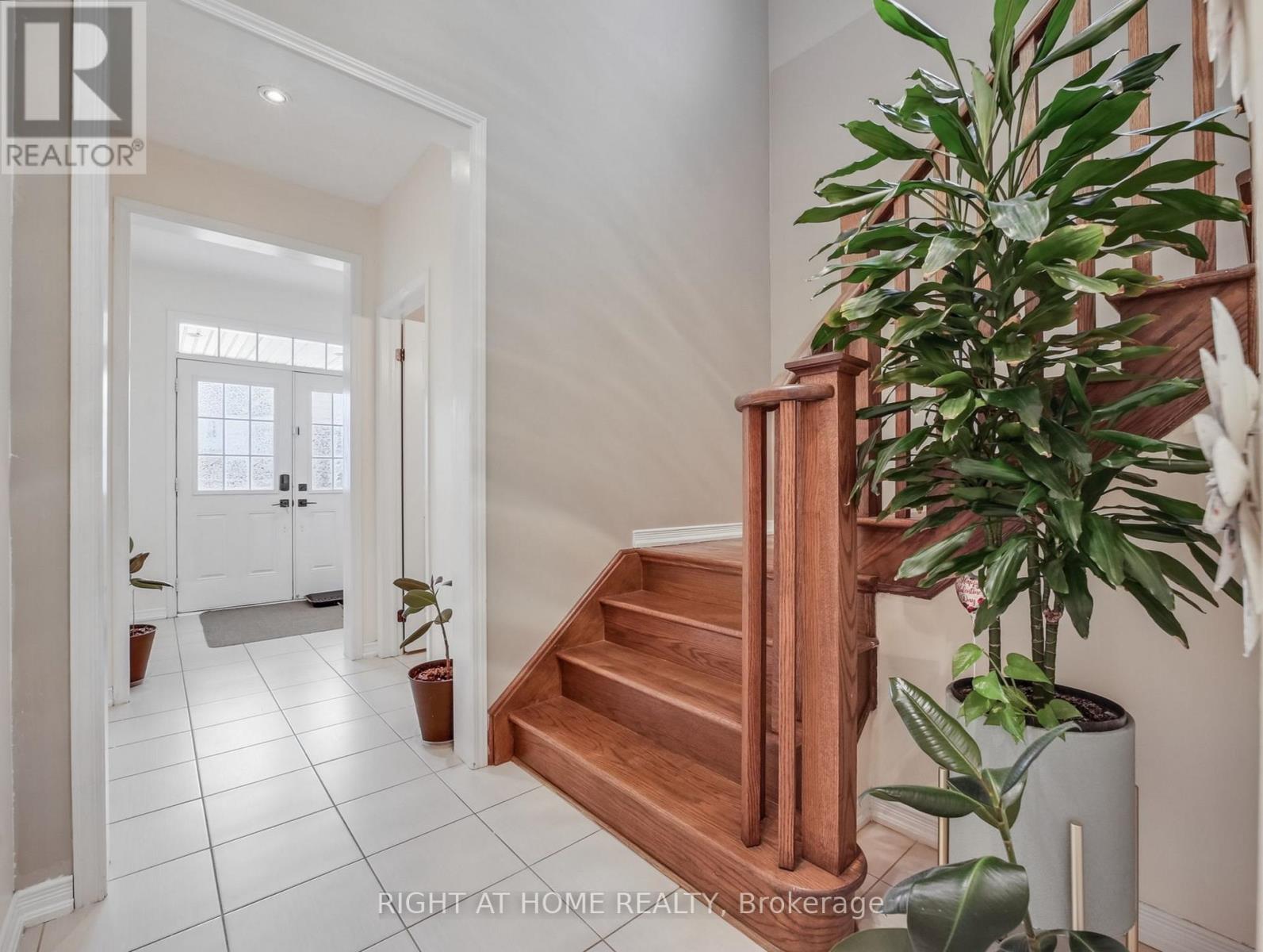 51 Cheevers Road, Brantford, Ontario  N3T 0K3 - Photo 4 - X12467419