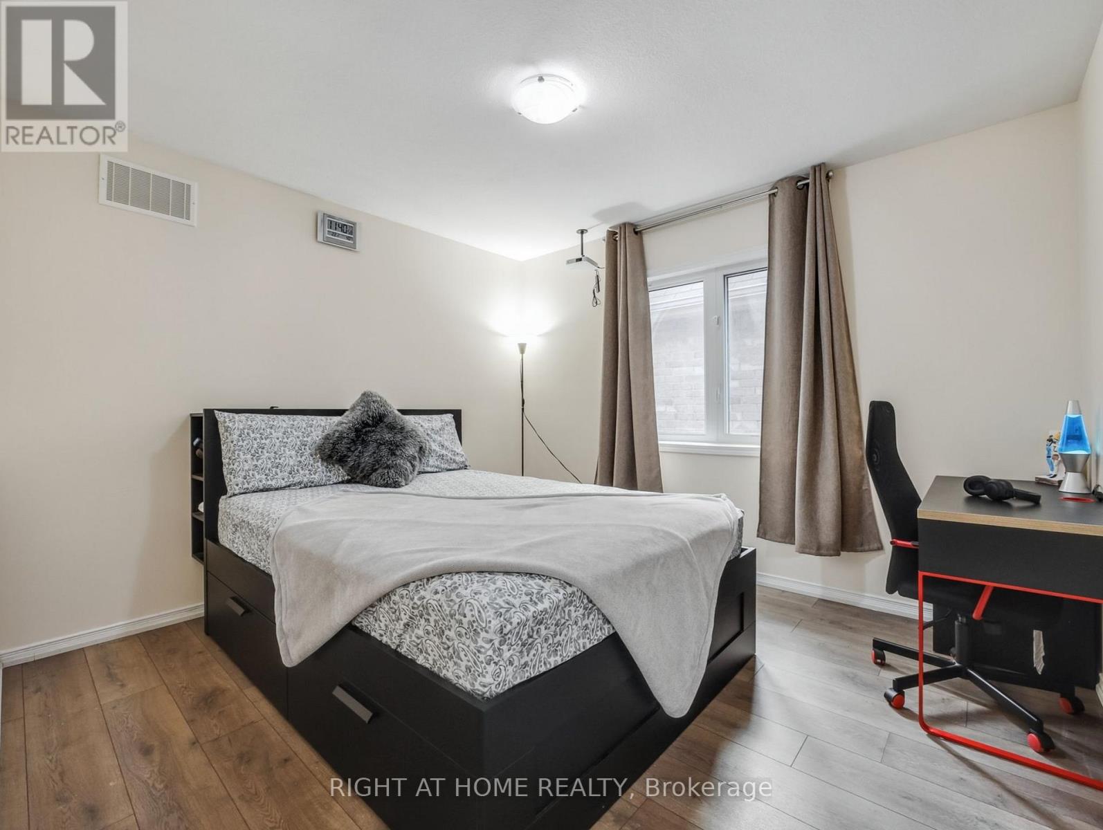 51 Cheevers Road, Brantford, Ontario  N3T 0K3 - Photo 29 - X12467419