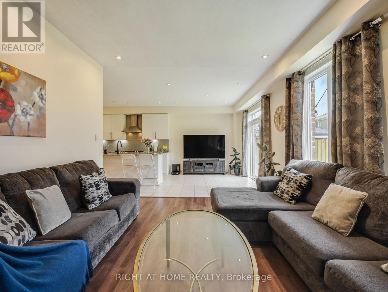 51 Cheevers Road, Brantford, Ontario  N3T 0K3 - Photo 9 - X12467419