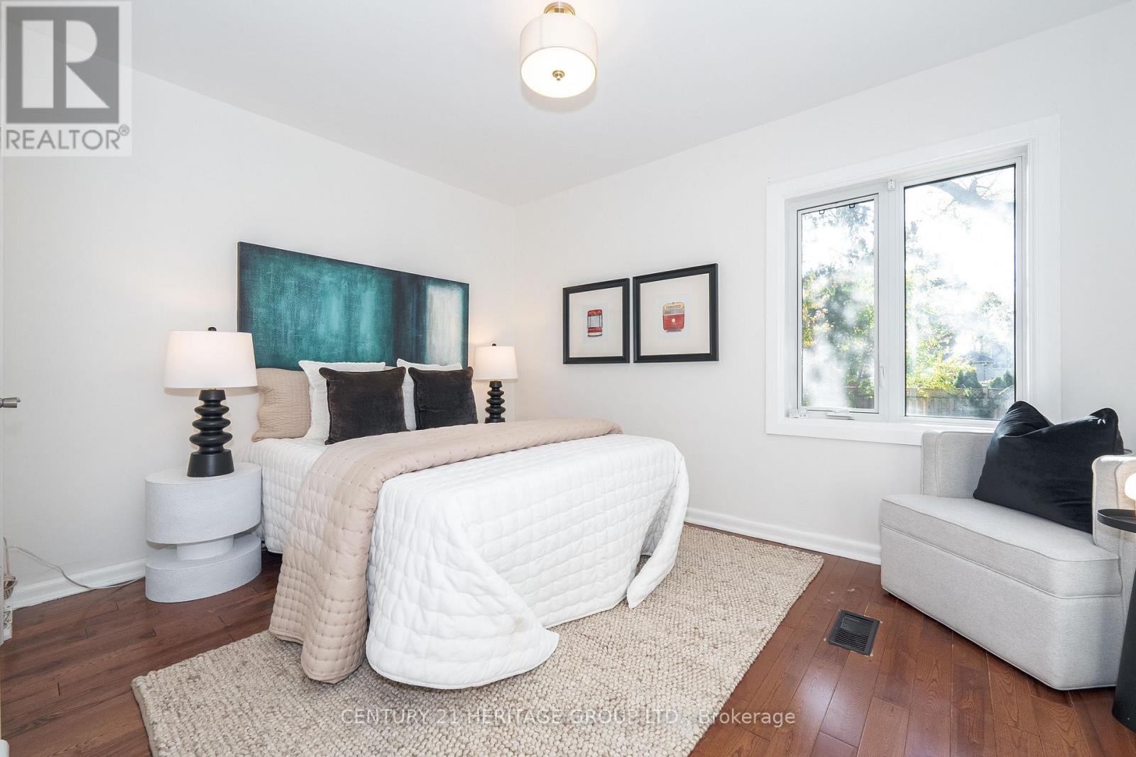 67 Savona Drive, Toronto, Ontario  M8W 4V2 - Photo 17 - W12499068