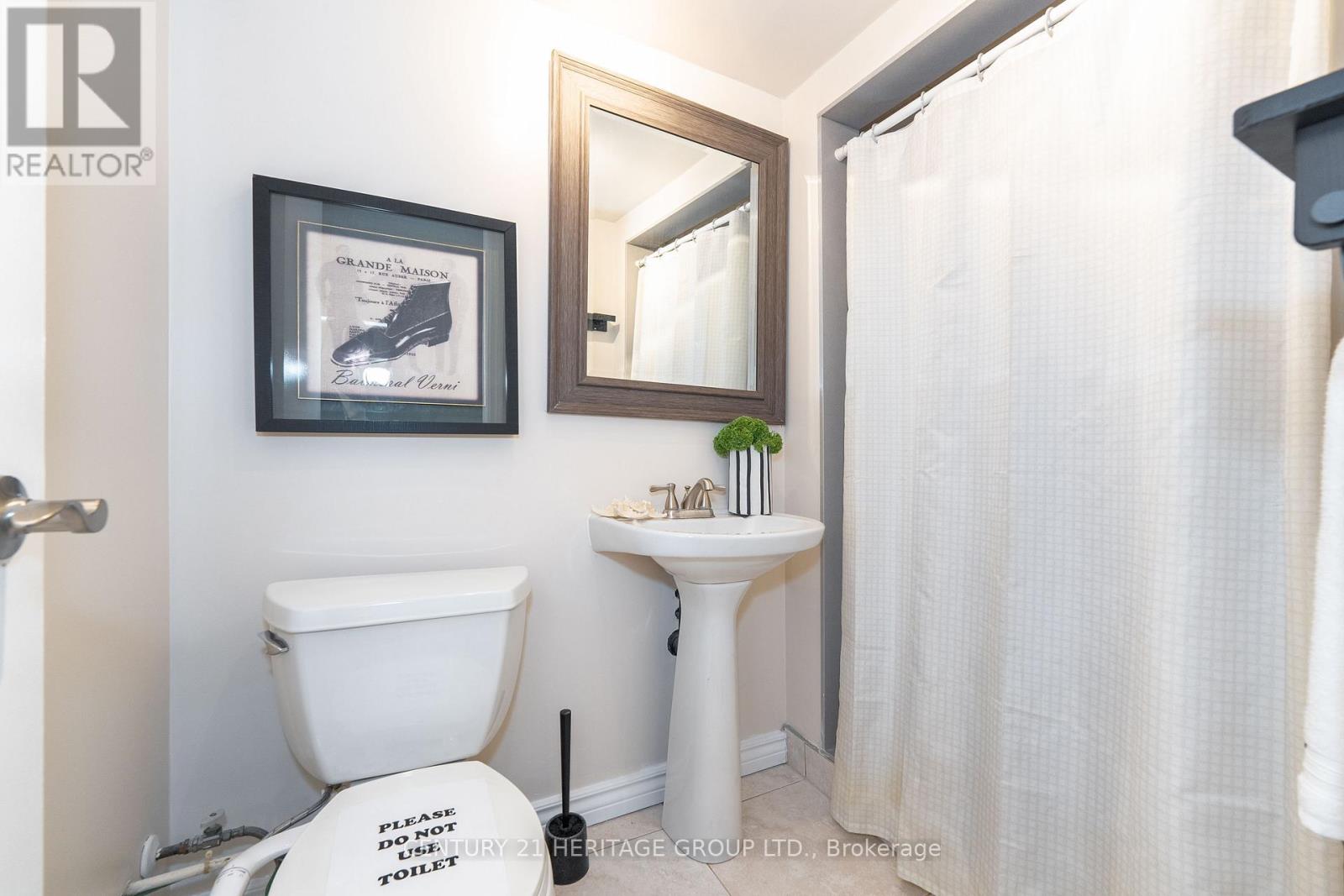 67 Savona Drive, Toronto, Ontario  M8W 4V2 - Photo 25 - W12499068