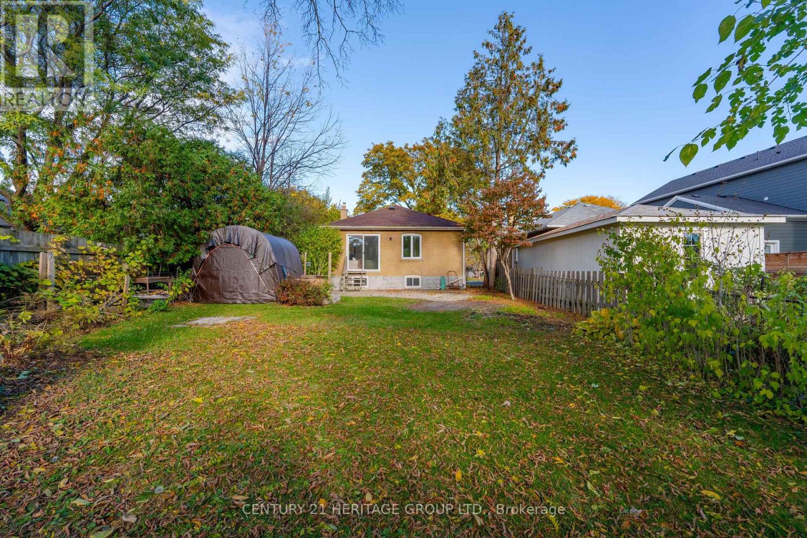 67 Savona Drive, Toronto, Ontario  M8W 4V2 - Photo 33 - W12499068