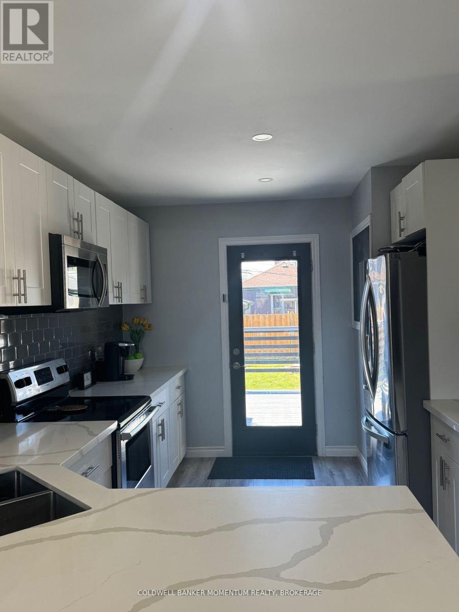 16 Princess Street, St. Catharines, Ontario  L2P 2P9 - Photo 9 - X12478369