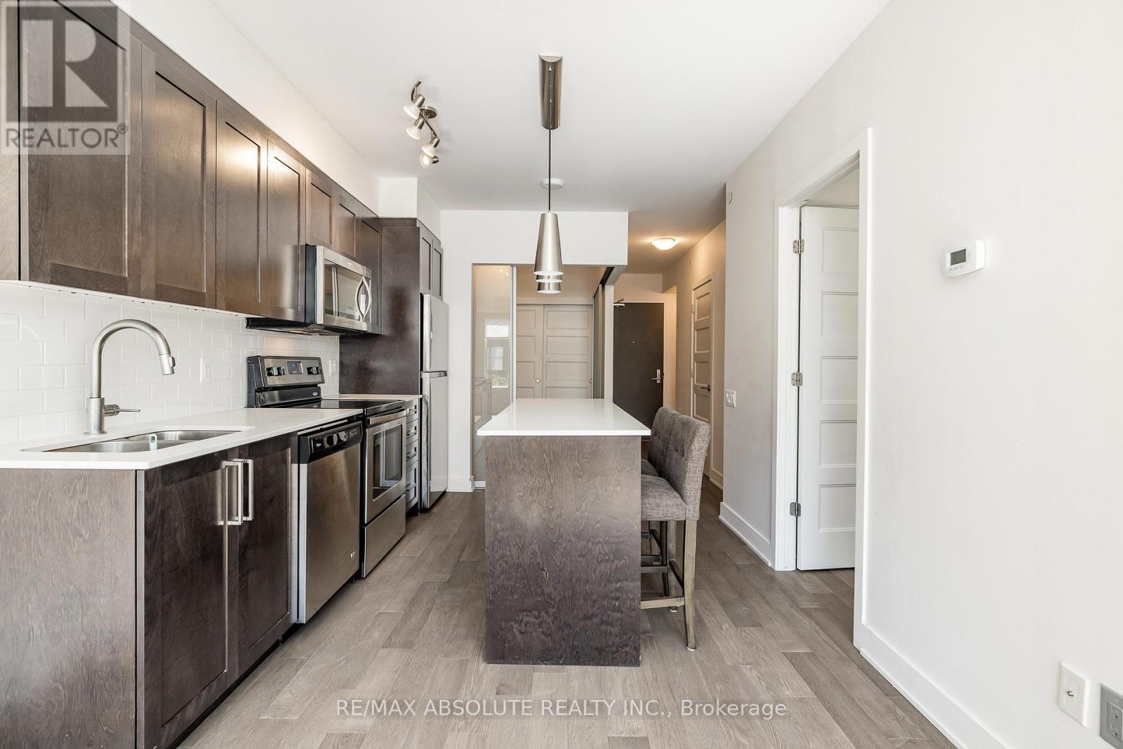 209 - 411 Mackay Street, Ottawa, Ontario  K1M 2C5 - Photo 7 - X12502248