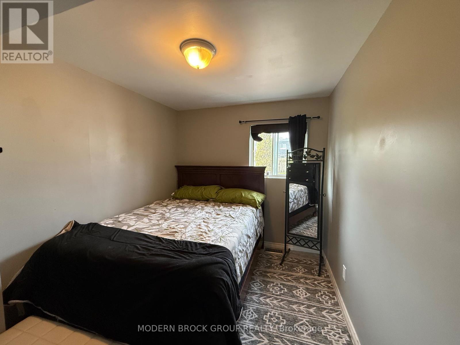 1350 Linden Crescent, Brockville, Ontario  K6V 6B6 - Photo 19 - X12479379