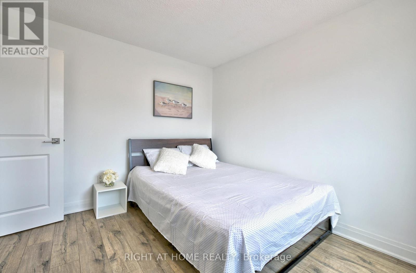 197 - 2170 Bromsgrove Road, Mississauga, Ontario  L5J 4J2 - Photo 24 - W12501836