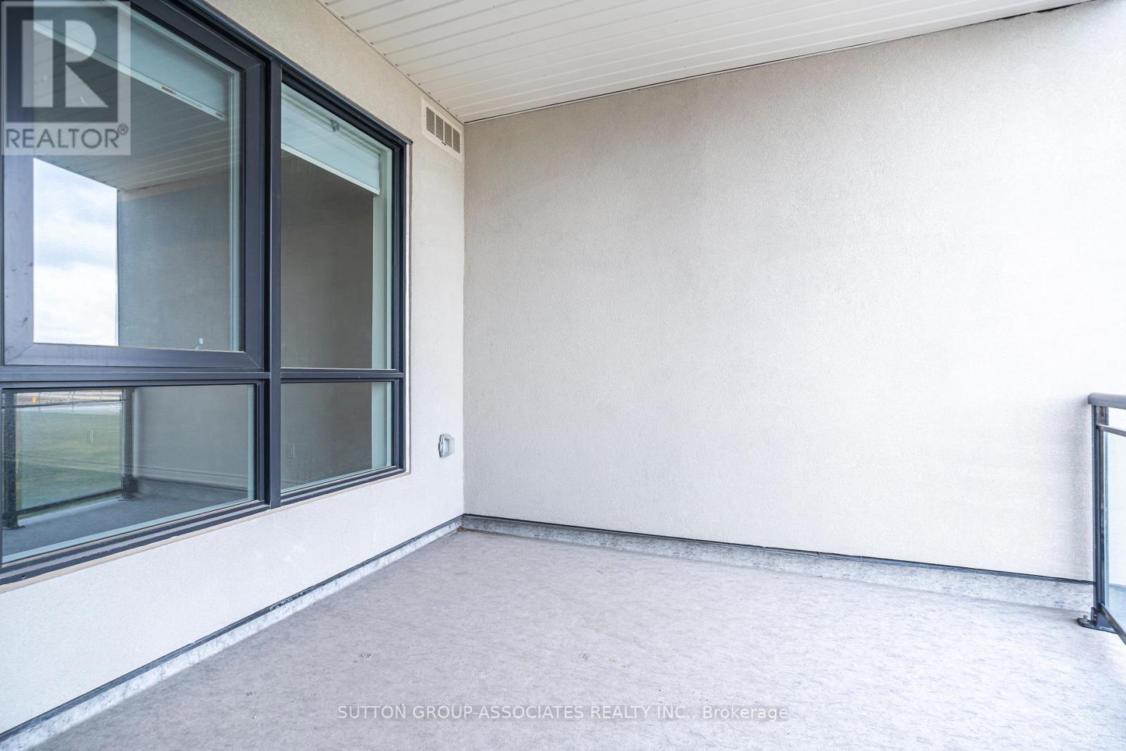 307 - 150 Oak Park Boulevard, Oakville, Ontario  L6H 3P2 - Photo 12 - W12501840