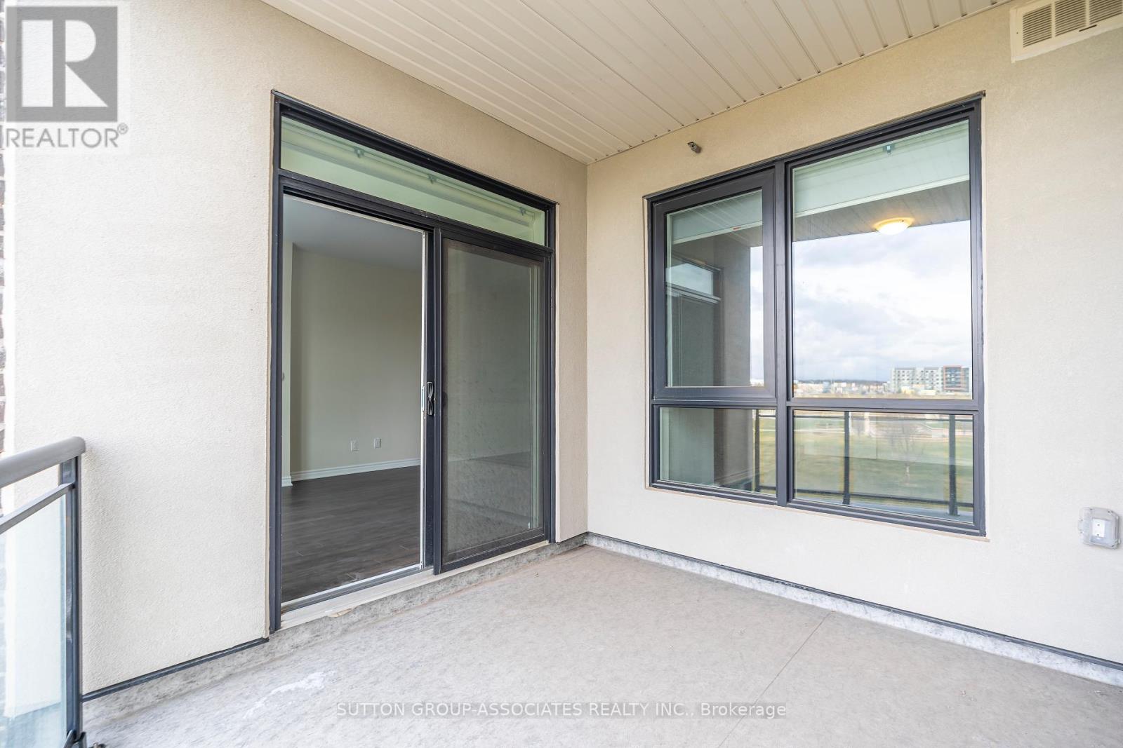 307 - 150 Oak Park Boulevard, Oakville, Ontario  L6H 3P2 - Photo 14 - W12501840