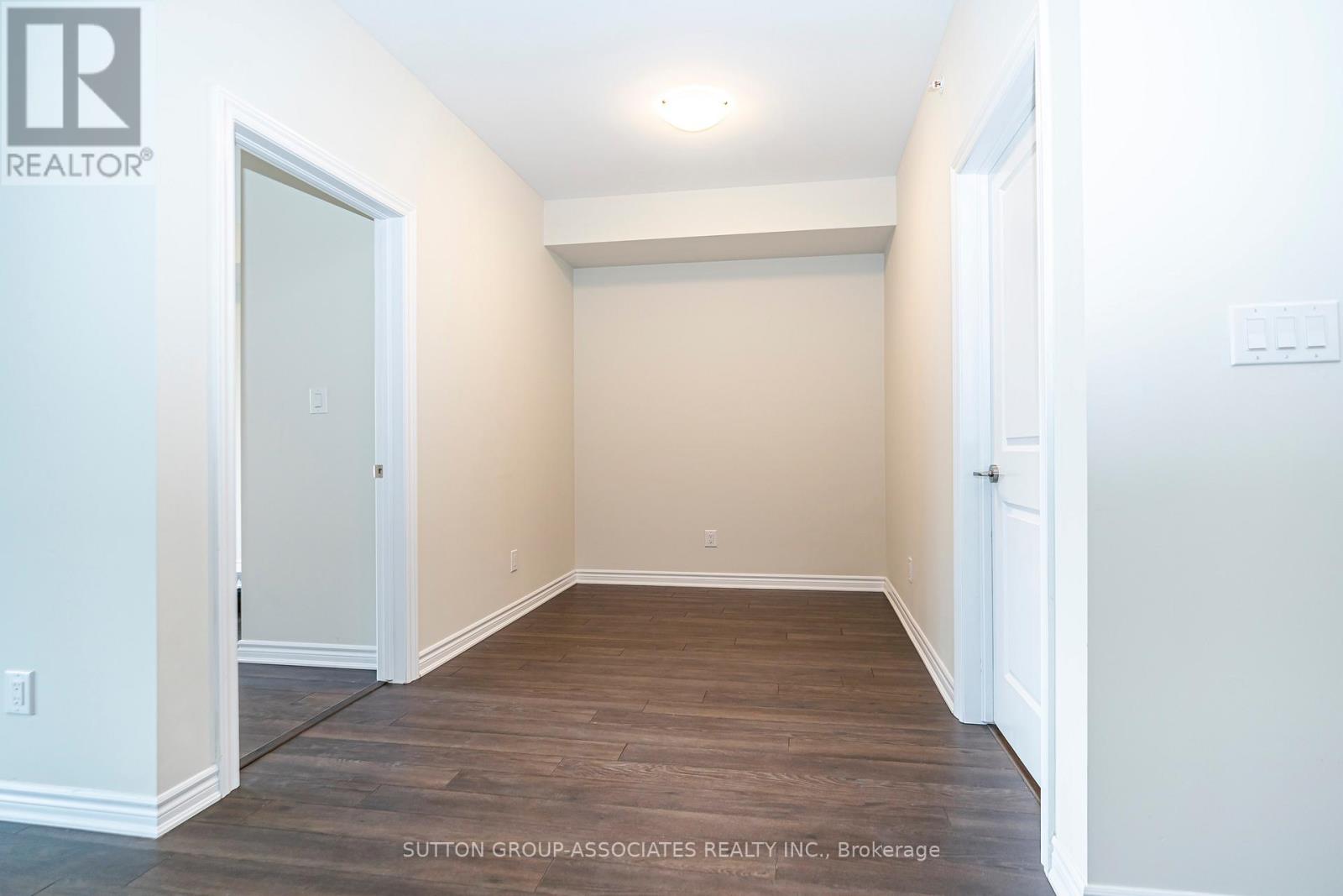 307 - 150 Oak Park Boulevard, Oakville, Ontario  L6H 3P2 - Photo 16 - W12501840