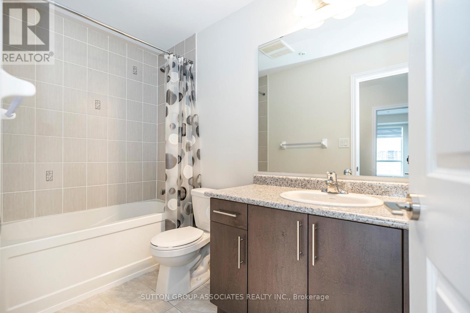 307 - 150 Oak Park Boulevard, Oakville, Ontario  L6H 3P2 - Photo 18 - W12501840