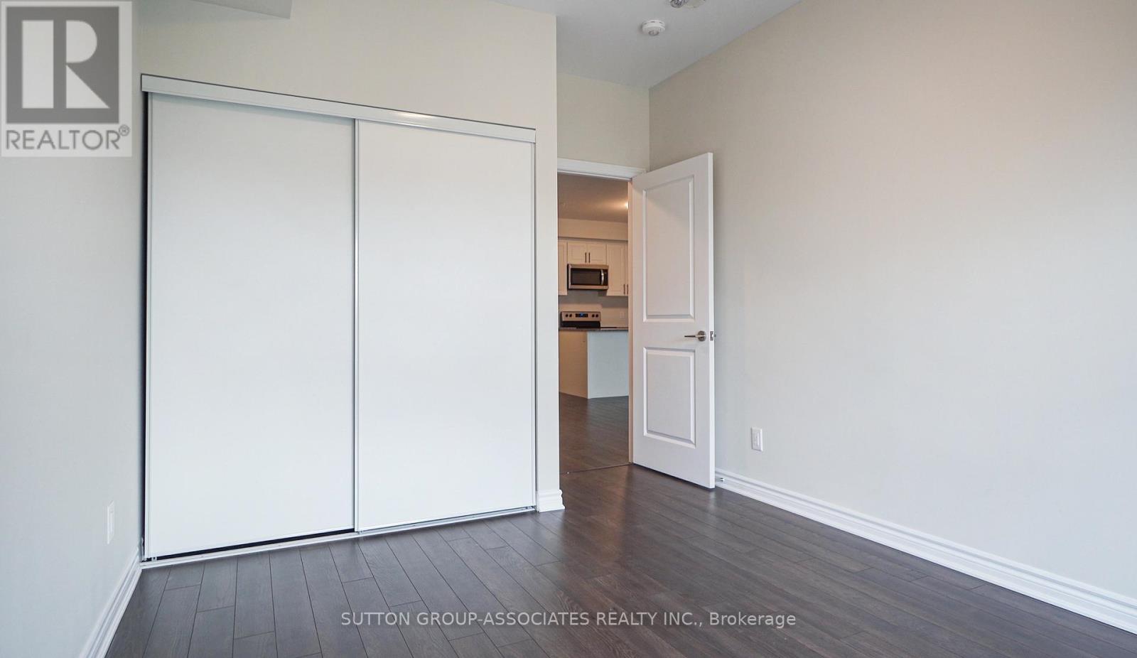 307 - 150 Oak Park Boulevard, Oakville, Ontario  L6H 3P2 - Photo 25 - W12501840