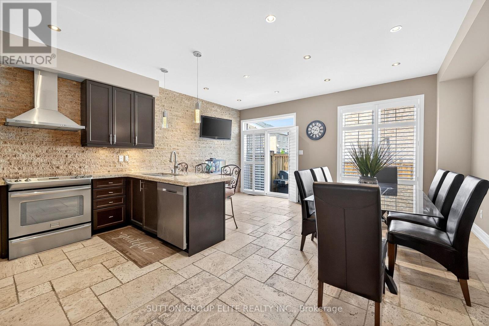 4307 Trail Blazer Way, Mississauga, Ontario  L5R 0A9 - Photo 9 - W12501866