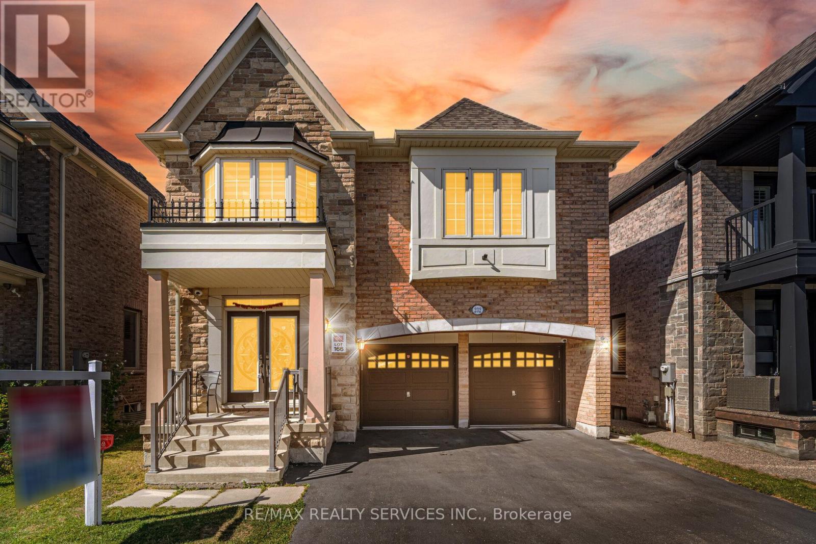 232 SUSSEXVALE DRIVE, Brampton, Ontario