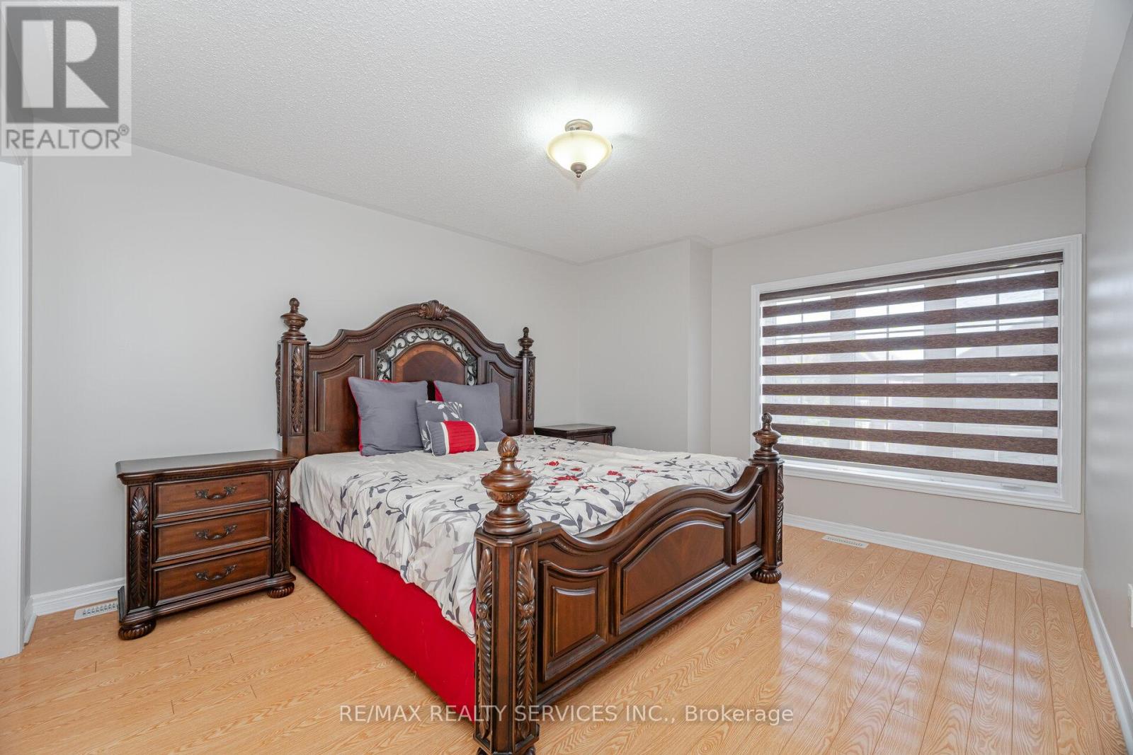 232 Sussexvale Drive, Brampton, Ontario  L6R 3S3 - Photo 34 - W12501888
