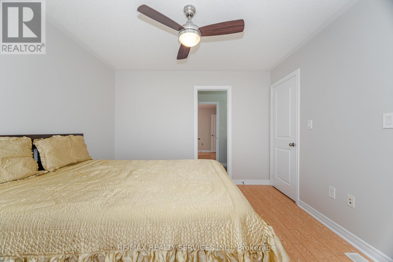 232 Sussexvale Drive, Brampton, Ontario  L6R 3S3 - Photo 37 - W12501888