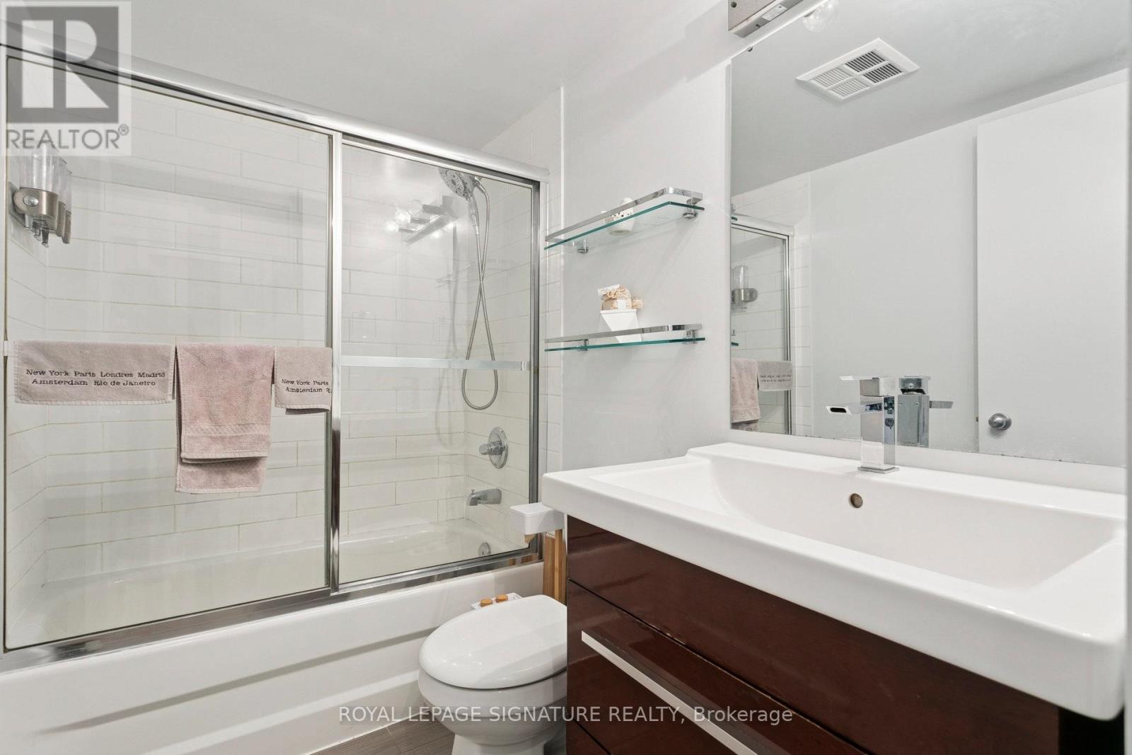 111 - 250 Manitoba Street, Toronto, Ontario  M8Y 4G8 - Photo 18 - W12501914