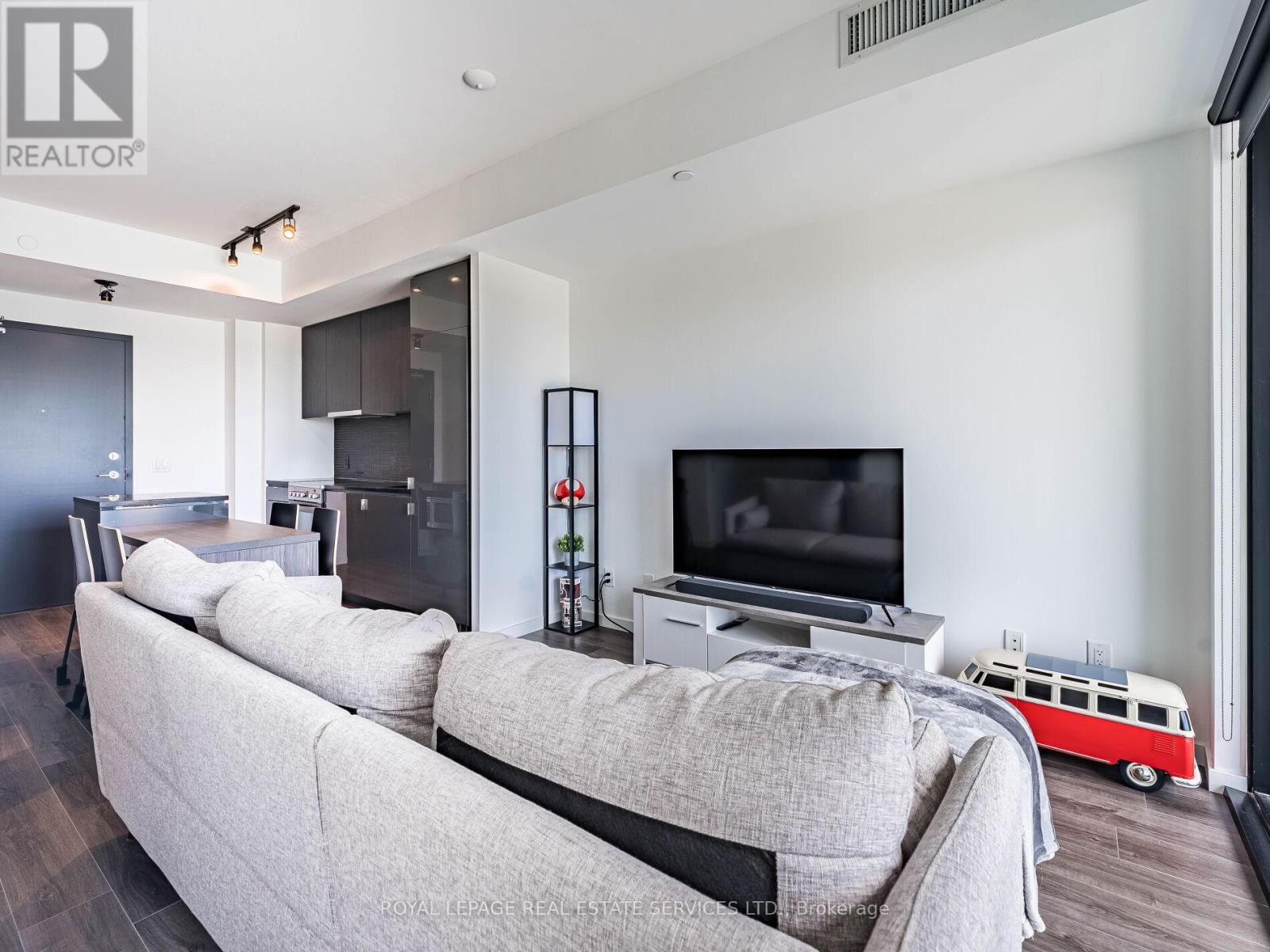 312 - 7 Smith Crescent, Toronto (Stonegate-Queensway), Ontario  M8Z 0Z3 - Photo 12 - W12501988