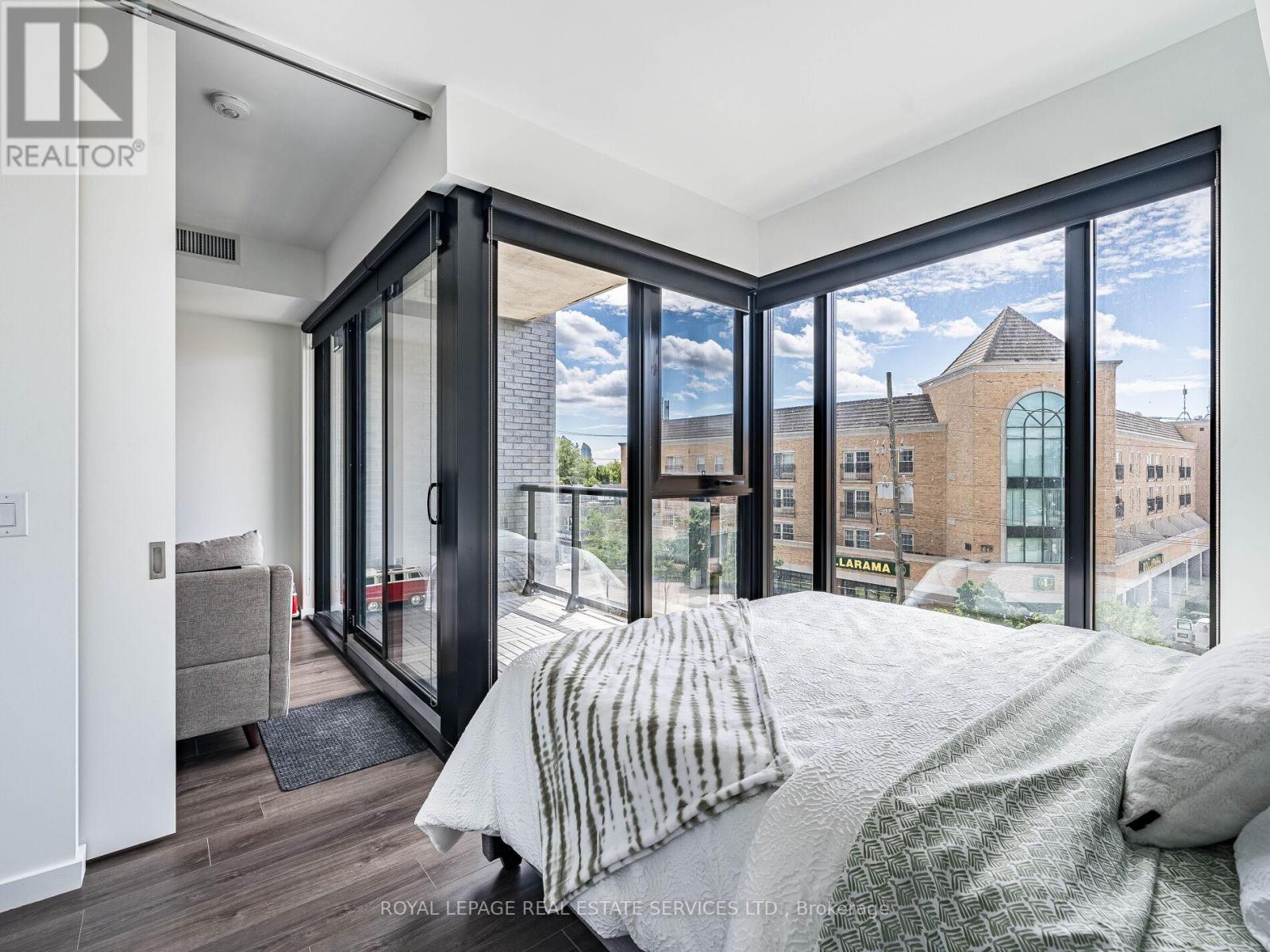 312 - 7 Smith Crescent, Toronto (Stonegate-Queensway), Ontario  M8Z 0Z3 - Photo 18 - W12501988