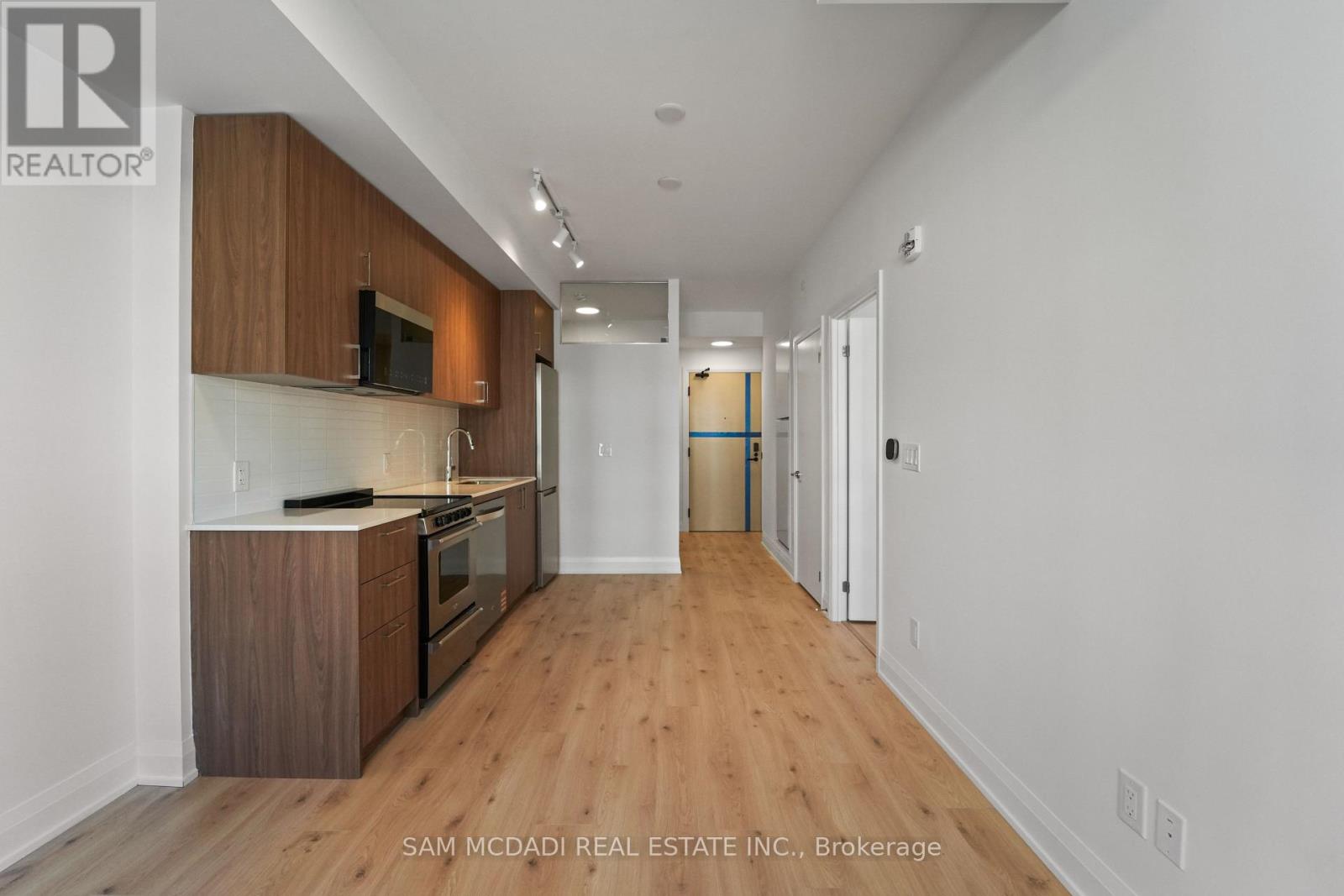 320 - 3250 Carding Mill Trail, Oakville (Go Glenorchy), Ontario  L6M 1L3 - Photo 8 - W12501998