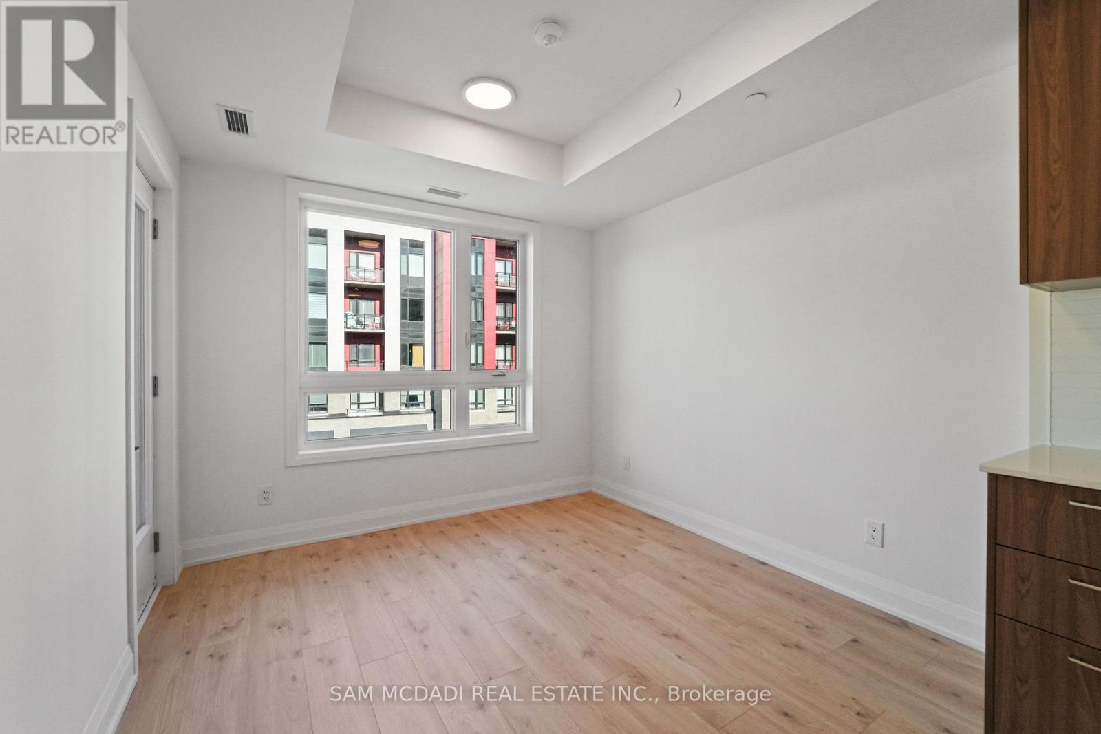 320 - 3250 Carding Mill Trail, Oakville (Go Glenorchy), Ontario  L6M 1L3 - Photo 9 - W12501998