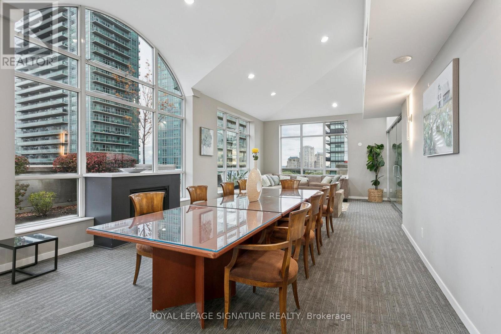 111 - 250 Manitoba Street, Toronto, Ontario  M8Y 4G8 - Photo 38 - W12502008