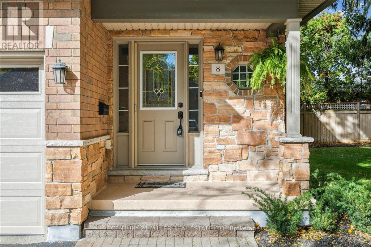 8 - 1019 North Shore Boulevard, Burlington, Ontario  L7T 1X8 - Photo 5 - W12502080